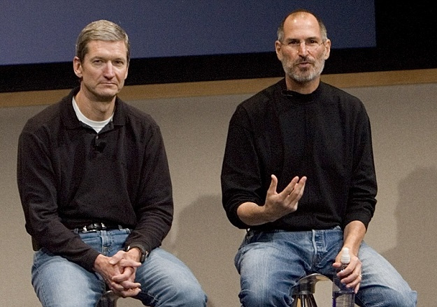 tim-cook-steve-jobs-liver
